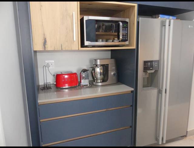 5 BEDROOM HOUSE FOR SALE IN SHELLEY POINT